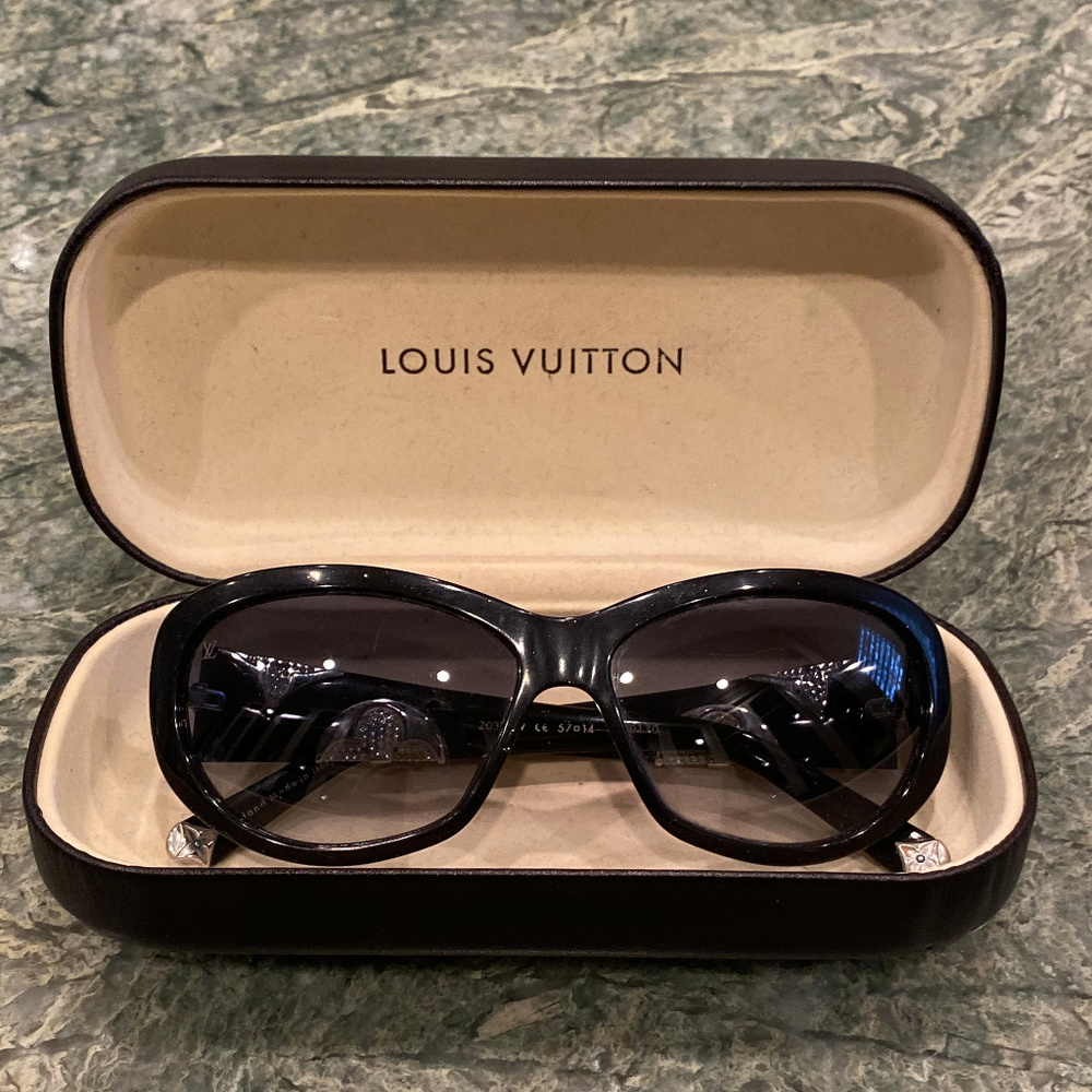 Louis Vuitton Black Sunglasses